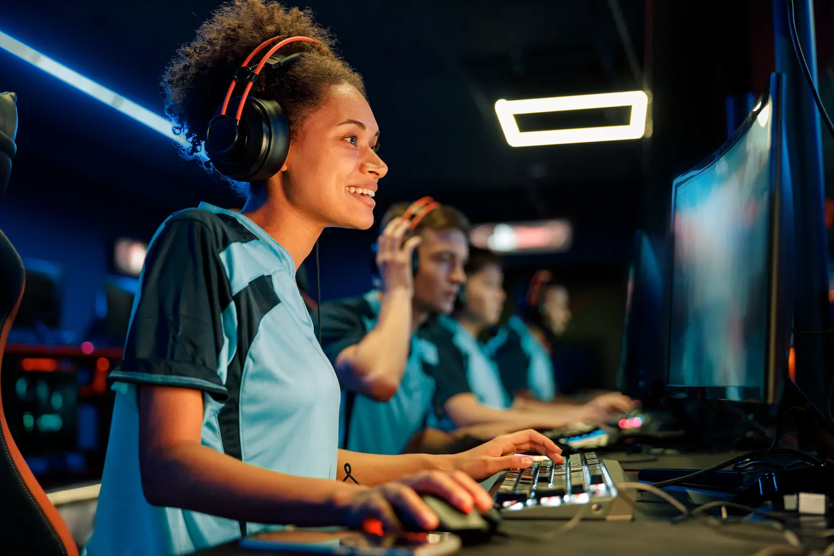 E-sport. Nowoczesne studia dla pasjonatów gier komputerowych